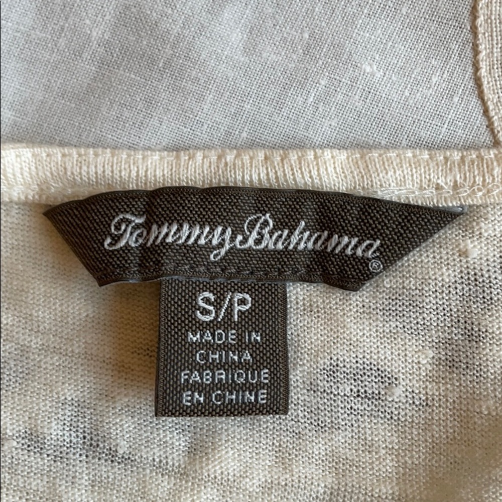 Tommy Bahama 👚Top👚 - Picture 5 of 8